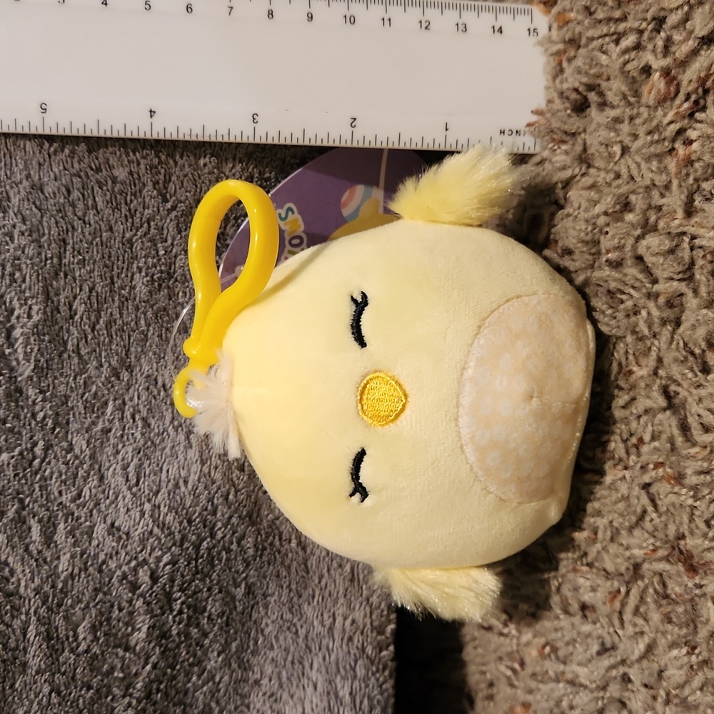 Squishmallow clip-on Aimee the Chick - Picture 1 of 3
